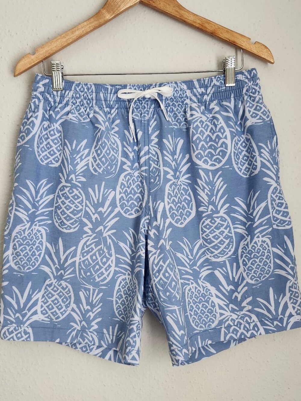 CHUBBIES "The Thigh-Napples" 7" Swim Beach Pool Pineapple Print Trunks L